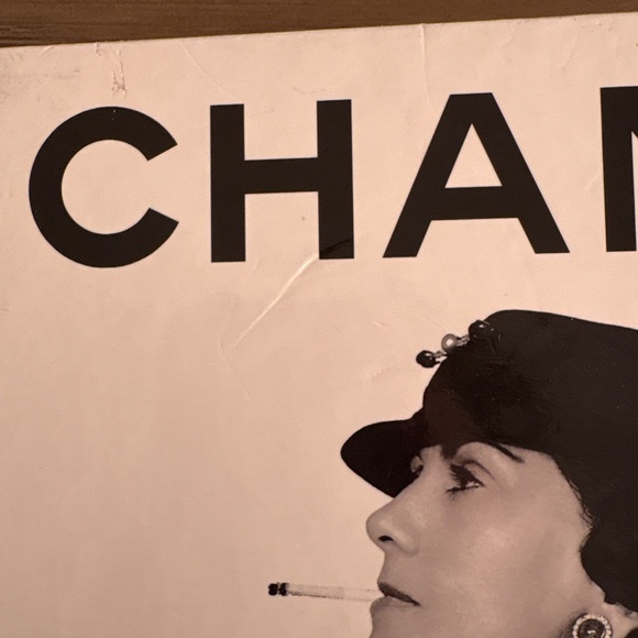 Assouline  set of 3 Chanel books - Picture 7 of 12